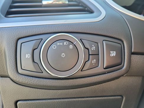 Used 2019 Ford Edge SEL w/ Equipment Group 201A image 20