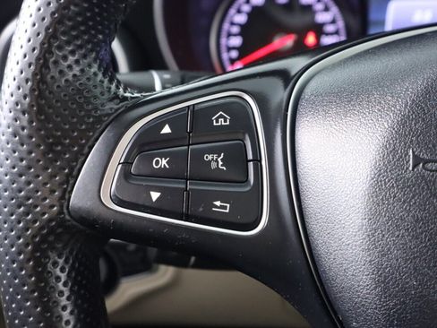 Used 2017 Mercedes-Benz C 300 4MATIC Sedan image 12
