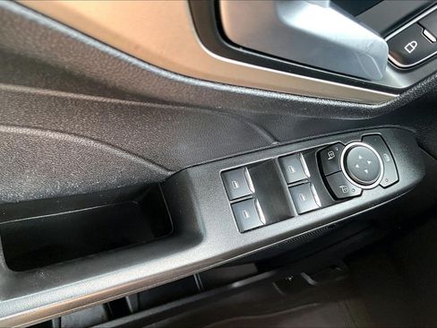 Used 2021 Ford Escape SE FWD image 33