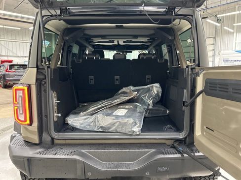 New 2026 Ford Bronco Badlands w/ Sasquatch Package AWD/4WD image 26