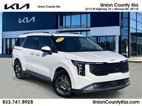 Certified 2026 Kia Carnival SX image 1