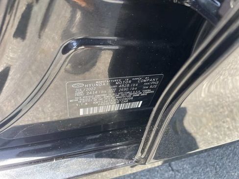 Used 2023 Genesis G70 2.0T AWD/4WD image 22