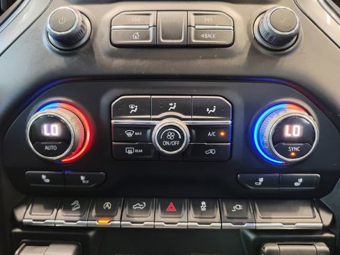 Used 2019 Chevrolet Silverado 1500 LT Trail Boss image 21