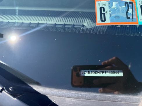Used 2024 Jeep Compass Limited w/ Sun and Sound Group AWD/4WD image 31