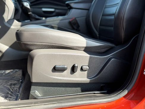 Used 2019 Ford Escape SEL FWD image 29