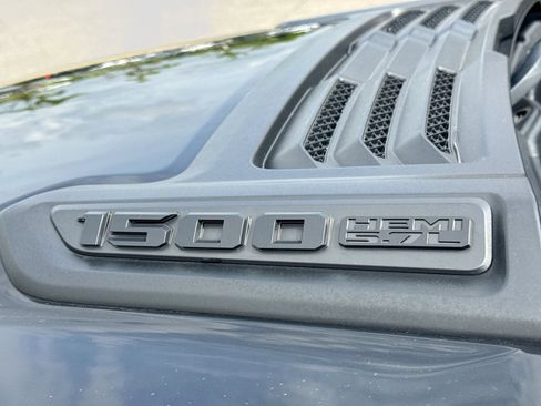 Used 2019 RAM 1500 Rebel AWD/4WD image 15