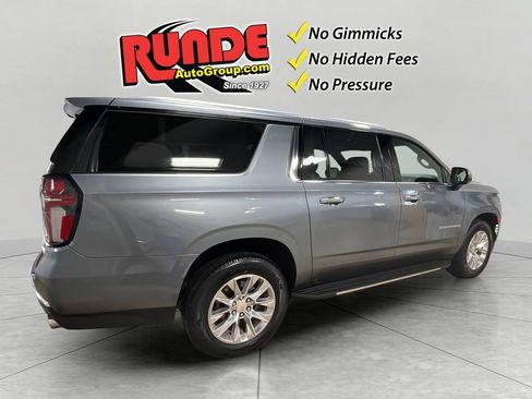 Used 2021 Chevrolet Suburban Premier AWD/4WD image 6