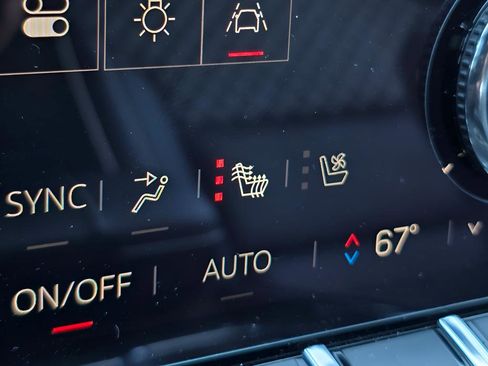 Used 2025 GMC Acadia Denali w/ Super Cruise Package image 35