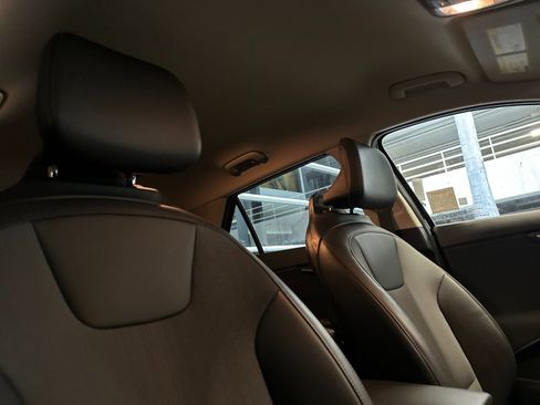 Certified 2023 Kia Niro EX image 24