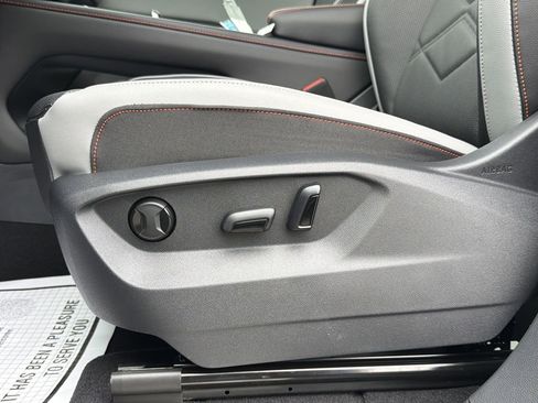 New 2026 Volkswagen Atlas Peak Edition AWD/4WD image 24