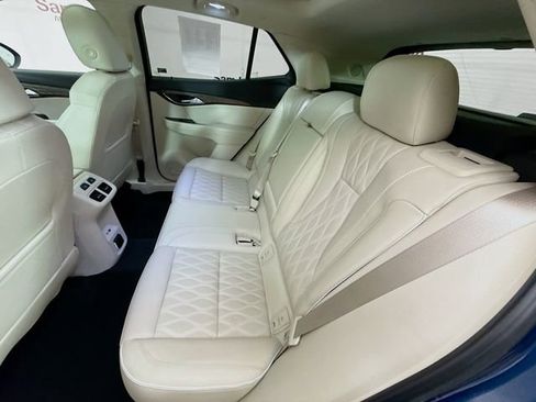 Used 2023 Buick Envision Avenir image 27