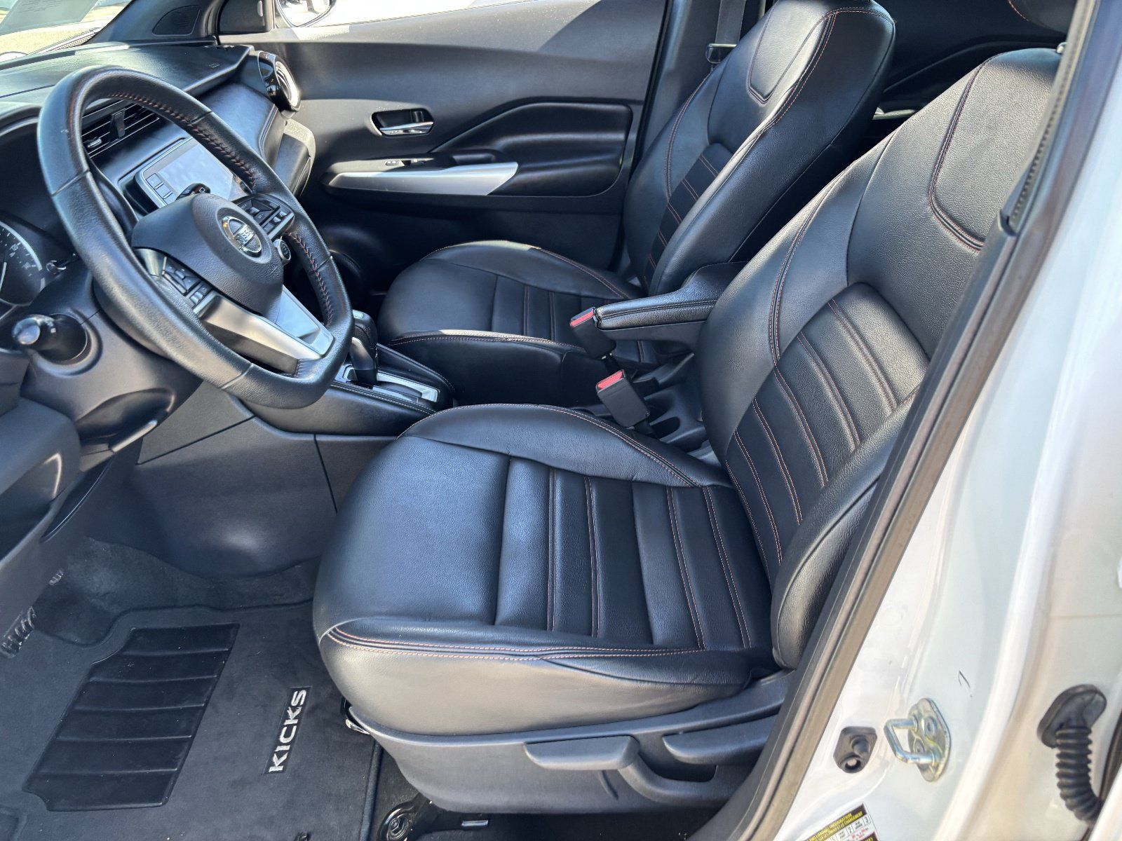Used 2020 Nissan Kicks SR w/ SR Premium Package FWD image 20