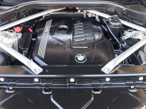 Used 2019 BMW X5 xDrive40i w/ Luxury Seating Package AWD/4WD image 43