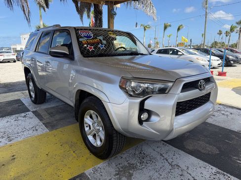 Used 2015 Toyota 4Runner SR5 RWD image 3