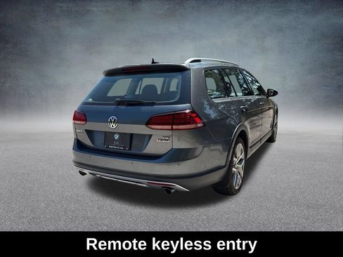 Used 2018 Volkswagen Golf Alltrack SE AWD/4WD image 5