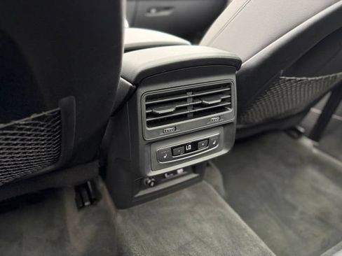 Used 2020 Audi Q7 3.0T Premium w/ Convenience Package AWD/4WD image 22