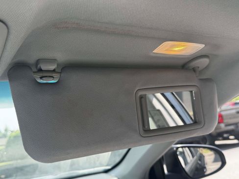 Used 2015 Toyota Camry XLE w/ Moonroof Package FWD image 32