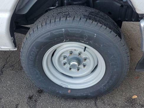 New 2026 Ford E-350 and Econoline 350 Super Duty w/ Power Equipment Group image 9