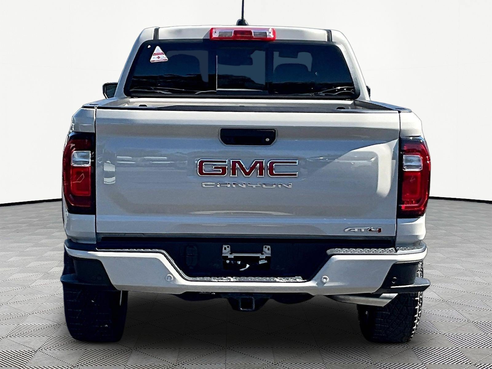 New 2026 GMC Canyon AT4 w/ LPO, Skid Plate Package AWD/4WD image 5
