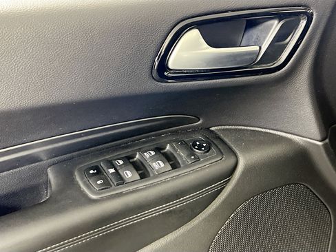 Used 2021 Dodge Durango SXT AWD/4WD image 17