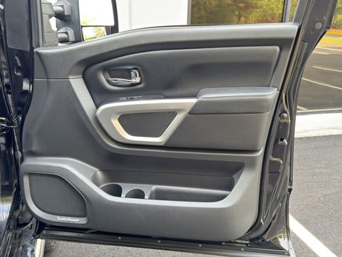Used 2016 Nissan Titan PRO-4X image 38