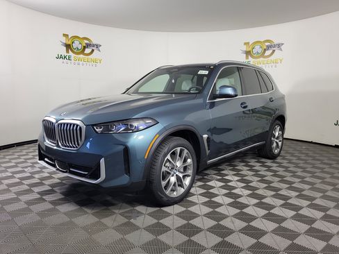 New 2026 BMW X5 xDrive40i w/ Climate Comfort Package image 3