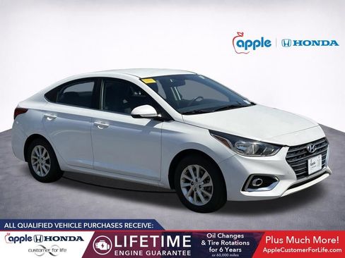 Used 2021 Hyundai Accent SEL FWD image 1