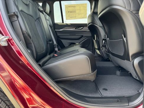 New 2026 Jeep Grand Cherokee Altitude image 29