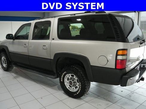 Used 2005 GMC Yukon XL 2500 SLT w/ SLT Preferred Equipment Group image 3