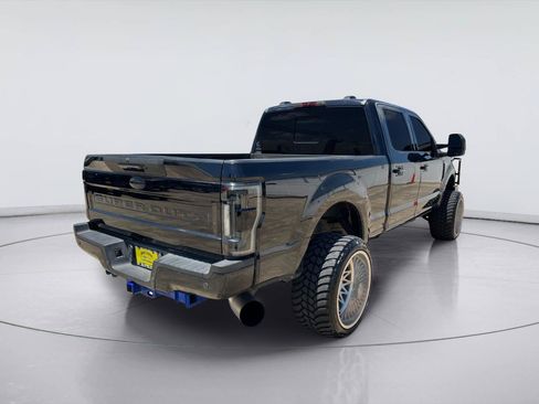 Used 2022 Ford F250 Lariat AWD/4WD image 3