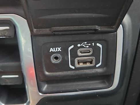 Used 2018 Jeep Wrangler Unlimited Sport S AWD/4WD image 30