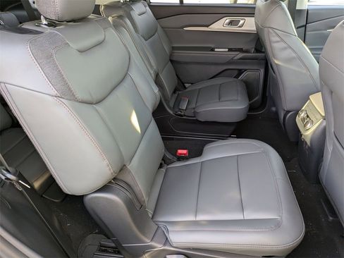 New 2026 Ford Explorer Active w/ Active Comfort Package image 20