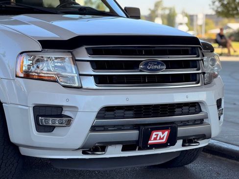 Used 2017 Ford Expedition Platinum AWD/4WD image 10