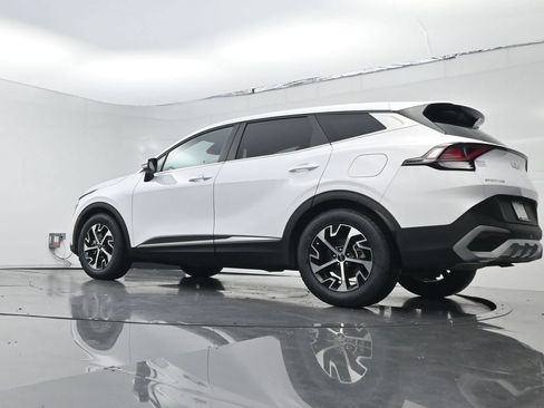 Used 2024 Kia Sportage EX FWD image 22