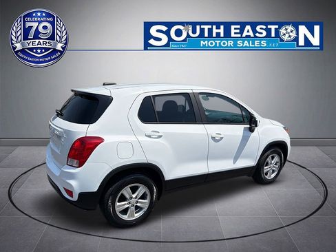 Used 2020 Chevrolet Trax LS w/ Tint and Cruise Package FWD image 7