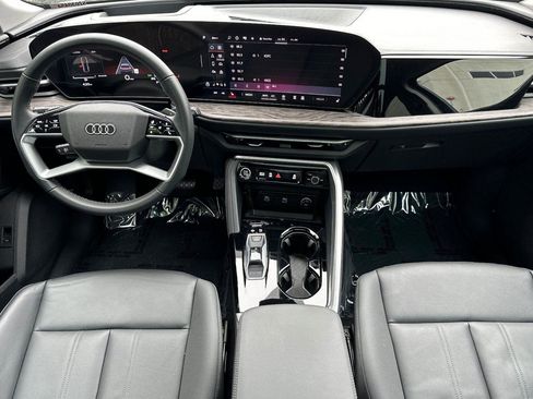 Certified 2025 Audi Q5 Premium Plus w/ Premium Plus image 12