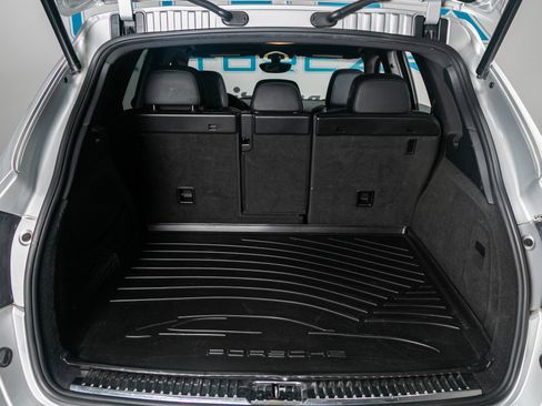 Used 2012 Porsche Cayenne image 24