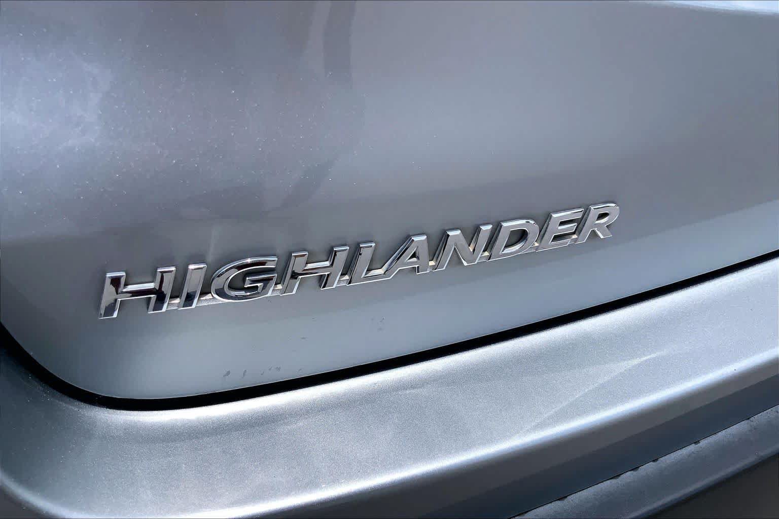 Used 2017 Toyota Highlander LE FWD image 10