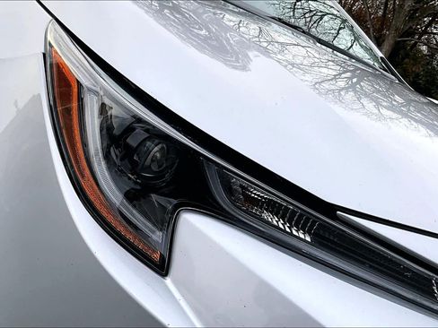 Certified 2022 Toyota Corolla LE image 25