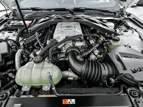 Used 2020 Ford Mustang Shelby GT500 w/ Carbon Fiber Track Pack RWD image 12