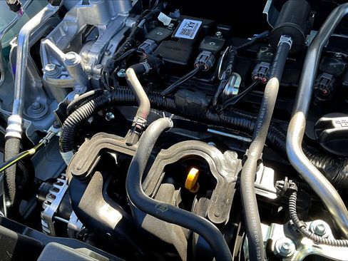 New 2026 Nissan Kicks SR image 17