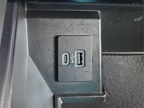 Certified 2021 Ford F150 Lariat AWD/4WD image 17