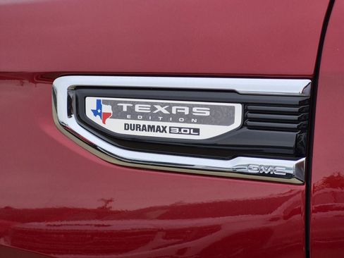 New 2026 GMC Sierra 1500 SLT AWD/4WD image 8