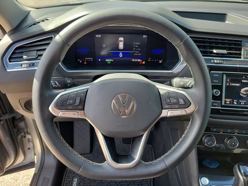Used 2022 Volkswagen Tiguan S FWD image 21