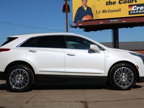 Used 2017 Cadillac XT5 Luxury w/ Driver Awareness Package image 6