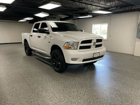 Used 2012 RAM 1500 Express w/ ST Popular Equipment Group AWD/4WD image 4