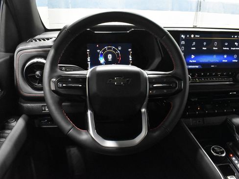 Used 2023 Chevrolet Colorado Z71 w/ Z71 Convenience Package 2 image 8