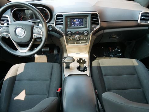 Used 2014 Jeep Grand Cherokee Laredo w/ Security & Convenience Group AWD/4WD image 13