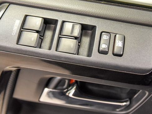 Used 2018 Toyota 4Runner TRD Off-Road Premium image 16