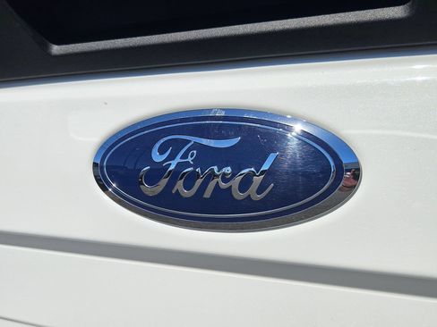 Used 2021 Ford F350 Lariat w/ Lariat Ultimate Package AWD/4WD image 26